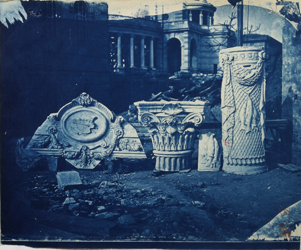 Adolphe Terris - �tude d'�l�ments d�coratifs devant le Palais Longchamps, France