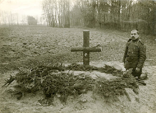 Anonymous - Russian Dragoon at Grave of His Comrades