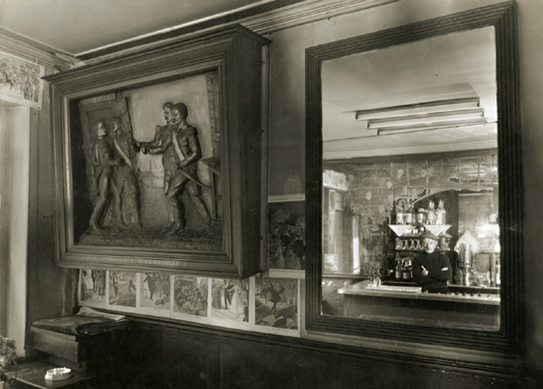 Robert Doisneau - Les Quatre Sergents de la Rochelle, rue Mouffetard (The Four Seargents of La Rochelle), Paris Robert Doisneau - Les Quatre Sergents de la Rochelle, rue Mouffetard (The Four Seargents of La Rochelle), Paris