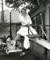 Robert Doisneau - Chez Gegene, Quai de Polangis, Joinville-le-Pont (La Mari�e)