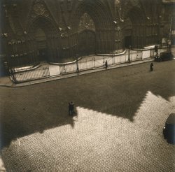 Th�o and Antoine Blanc & Demilly - Cath�drale St-Jean, Lyon, France with Shadows
