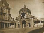 Gustave Le Gray - Ch�teau de Fontainebleau, la porte du baptist�re de la cour ovale