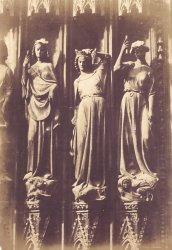 Henri Le Secq - Strasbourg (Bas-Rhin), cath�drale Notre Dame: portail de gauche, d�tail de trois Vertus terrassant les Vices