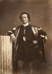 Julien Vallou de Villeneuve - Actor M. Delaunay (Les Caprise de Marianne)