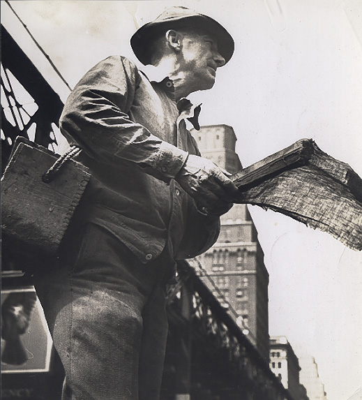 Herbert Gehr - Workman at Elevated Train, NYC