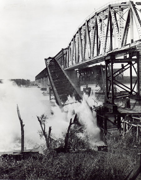 Allen, Gordon, Schroeppel and Redlich, Inc. - Illinois Central Railroad Bridge, Cairo, Illinois