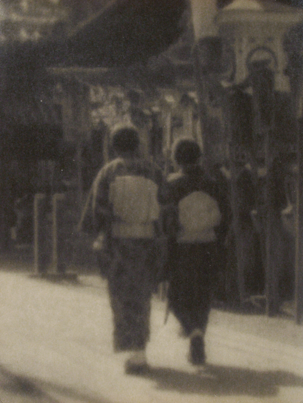 Yoshiro Hirogane - Untitled (women walking)