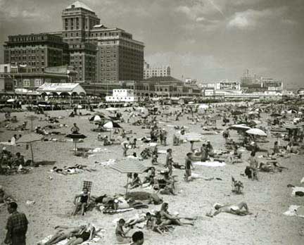 Don Knight - Beach at Atlantic City, New Jersey