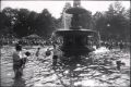 Garry Winogrand - Bethesda Fountain, Central Park