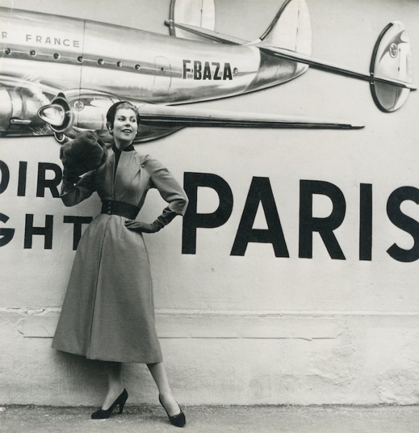 Lot 118, SÉEBERGER Frères (2e génération), Jacques Fath, Pour la revue "La Donna", Paris, c. 1950, estimate 250€.