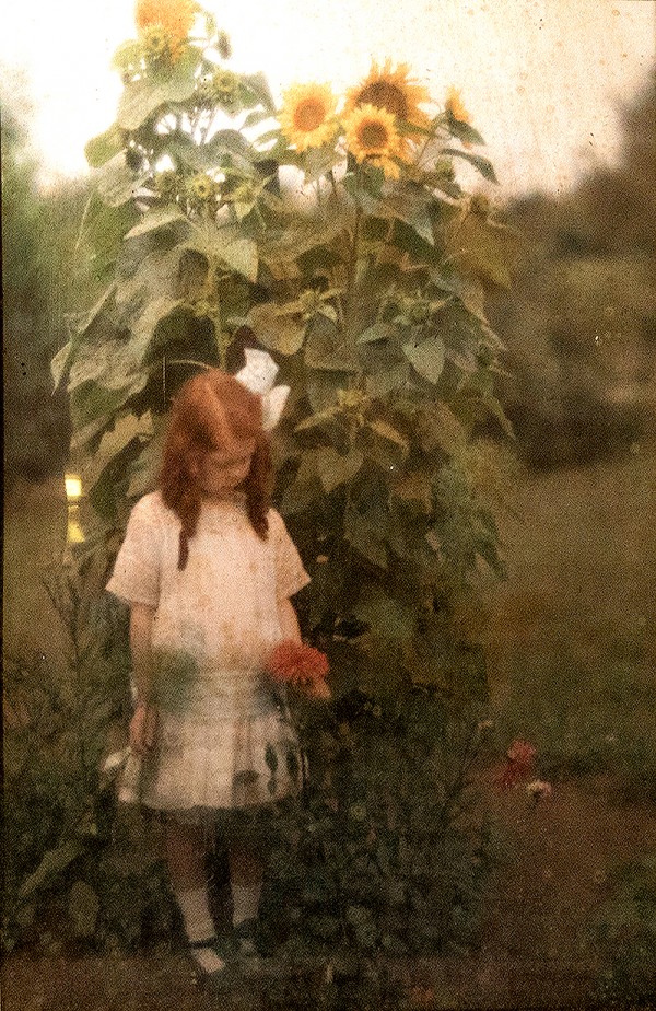 Autochrome by Arnold Genthe, ca. 1910.