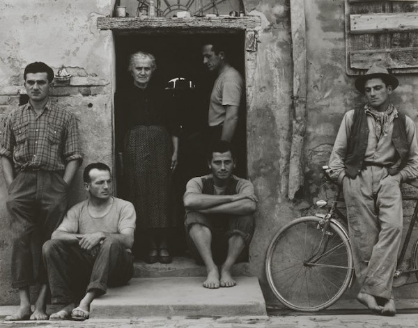 Paul Strand, Family, Luzzara (The Lusettis), Philadelphia Museum of Art, The Paul Strand Collection, purchased with funds contributed by Mr. and Mrs. Robert A. Hauslohner, 1972. © Paul Strand Archive/Aperture Foundation Paul Strand, Family, Luzzara (The Lusettis), Philadelphia Museum of Art, The Paul Strand Collection, purchased with funds contributed by Mr. and Mrs. Robert A. Hauslohner, 1972. © Paul Strand Archive/Aperture Foundation