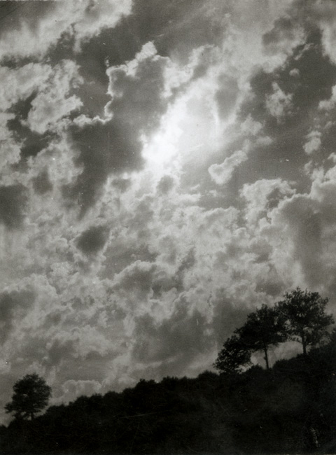 Jacques-Henri Lartigue - Passage au Château des Essarts, Veyvialle, France