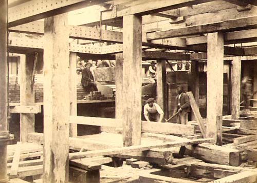 Emile Marguery - Carpenters Building Locks and Dams, Seine River