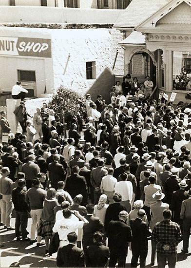 Nelson Rockefeller Campaigning for President