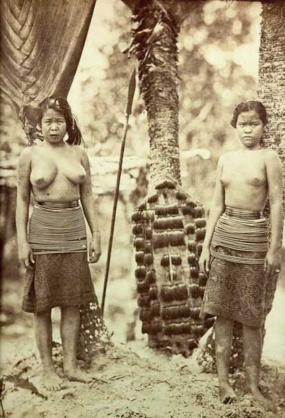 Kristin Feilberg - Dyak Women, Borneo