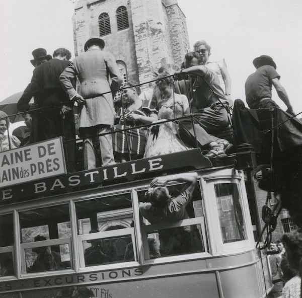 Lot 75, Marcel LOUCHET, Sans titre [Bus d'excursions, variante], Paris, c. 1948-1950, estimate 70€.