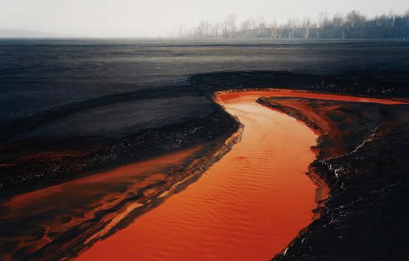 Edward Burtynsky's Nickel Tailings #34 and #35, Sudbury, Ontario went to $100,000, an auction record for the artist. Edward Burtynsky's Nickel Tailings #34 and #35, Sudbury, Ontario went to $100,000, an auction record for the artist.