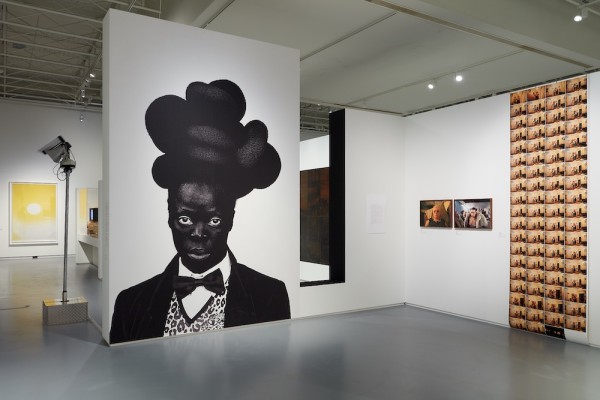 Re-collect, at FOMU, 07/05-07/11/2021 © We Document Art / FOMU Antwerp. Re-collect, presented in 2021, was a kind of associative walk through the works that had been acquired in the previous 10 years.