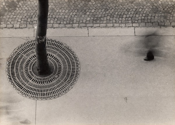 Otto Steinert, One-Foot-Walker, 1950, Vintage silver print.