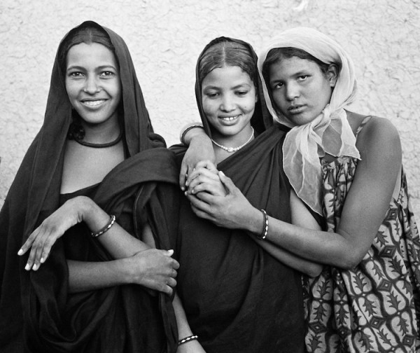 Violette Cornelius, Tuareg Women, Mali, 1964. © Violette Cornelius. Violette Cornelius, Tuareg Women, Mali, 1964. © Violette Cornelius.