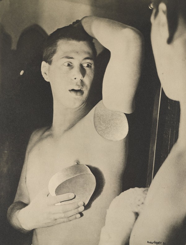 Herbert Bayer, Humanly Impossible. 1932. Courtesy of The Museum of Modern Art, New York, Thomas Walther Collection. Acquired through the generosity of Howard Stein © 2014 Artists Rights Society (ARS), New York / VG Bild-Kunst, Bonn Herbert Bayer, Humanly Impossible. 1932. Courtesy of The Museum of Modern Art, New York, Thomas Walther Collection. Acquired through the generosity of Howard Stein © 2014 Artists Rights Society (ARS), New York / VG Bild-Kunst, Bonn