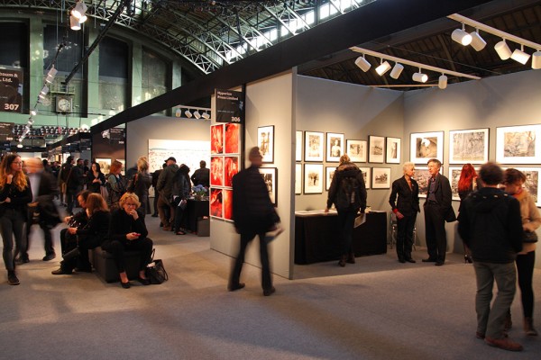 AIPAD exhibitors did brisk business.